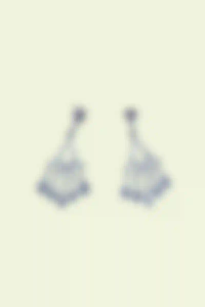 Boucle d'oreille en filigrane